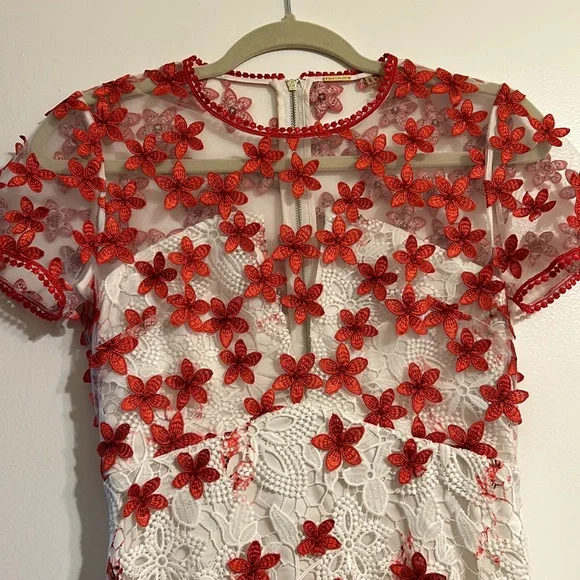 Elie Tahari | Dresses | Elie Tahari Dress Cascading Floral Embroidery  Accents Size Red And White | Poshmark
